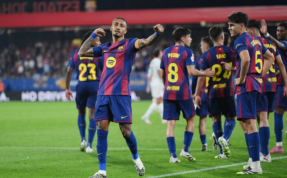 面手的球员, 导致拉菲尼, 巴塞罗那的