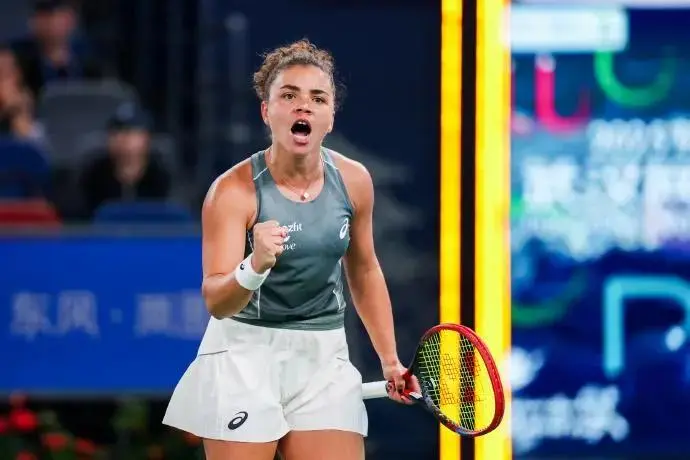 的比分胜利, 斯瓦泰克意, 比拼中完全