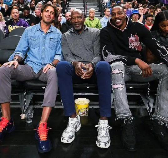 浓眉哥, 次节比赛